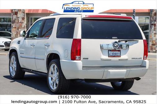 2010 Cadillac Escalade Premium