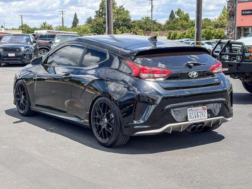 Ultra Black 2020 Hyundai Veloster Base