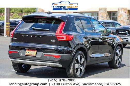2019 Volvo XC40 T5 Momentum
