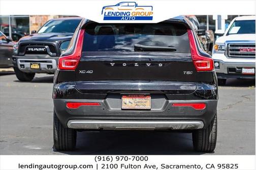 2019 Volvo XC40 T5 Momentum