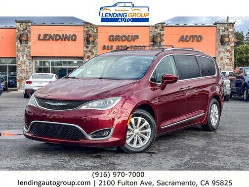 2018 Chrysler Pacifica Touring-L