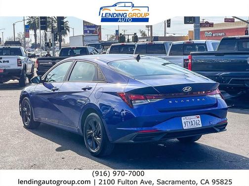 2022 Hyundai ELANTRA SEL