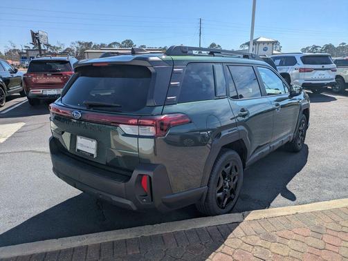 Deep Emerald Green Pearl 2026 Subaru Outback Limited