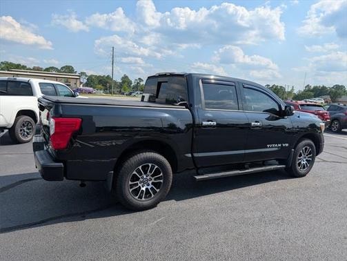 2020 Nissan Titan SV