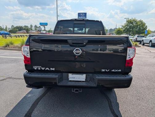2020 Nissan Titan SV