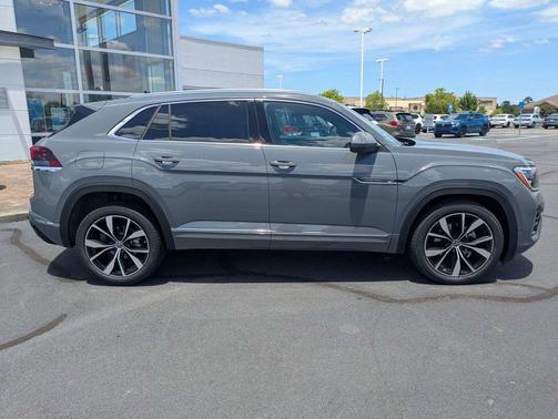 pure gray 2026 Volkswagen Atlas Cross Sport 2.0T SEL Premium