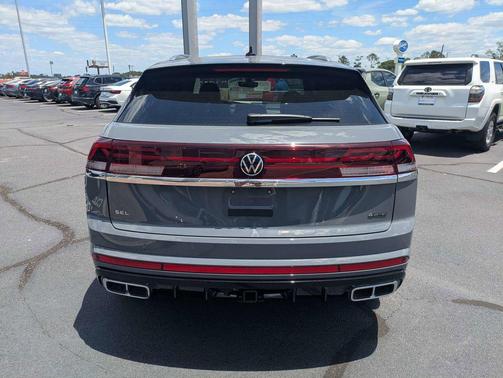 pure gray 2026 Volkswagen Atlas Cross Sport 2.0T SEL Premium