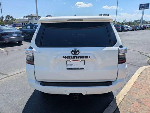 Super White 2020 Toyota 4Runner SR5 Premium