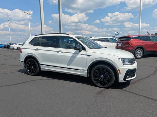 2021 Volkswagen Tiguan 2.0T SE R-Line Black