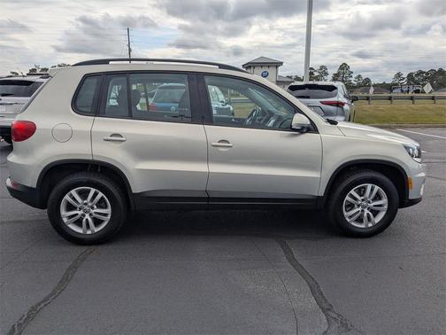 2015 Volkswagen Tiguan Auto S