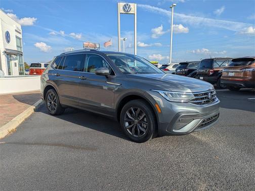 2023 Volkswagen Tiguan 2.0T SE