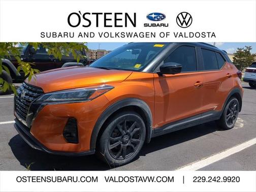 2022 Nissan Kicks SR