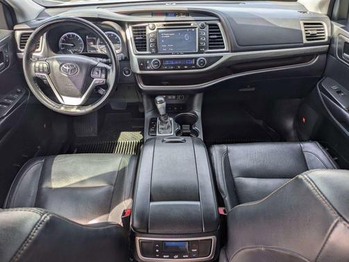 Predawn Gray Mica 2017 Toyota Highlander Limited