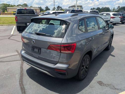 Black 2024 Volkswagen Taos 1.5T S