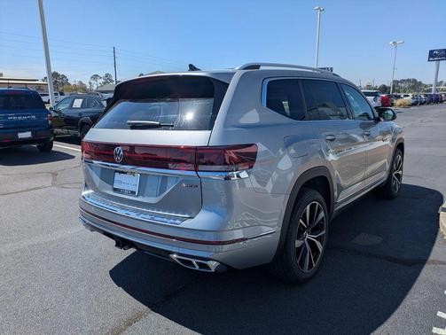 Silver Mist Metallic 2026 Volkswagen Atlas 2.0T SEL Premium R-Line 4MOTION