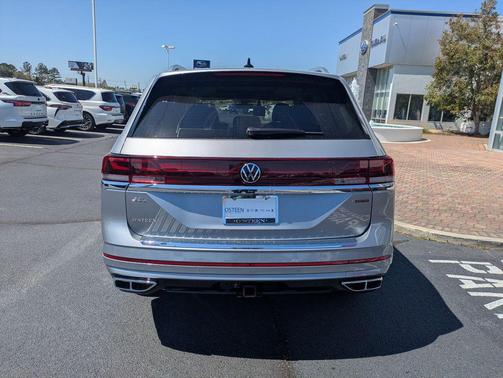 Silver Mist Metallic 2026 Volkswagen Atlas 2.0T SEL Premium R-Line 4MOTION