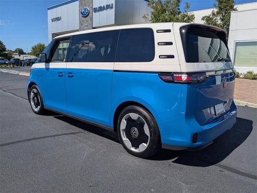 2025 Volkswagen ID. Buzz Pro S Plus