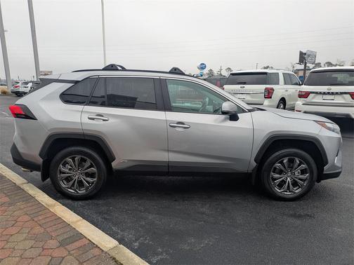 2024 Toyota RAV4 Hybrid XLE Premium