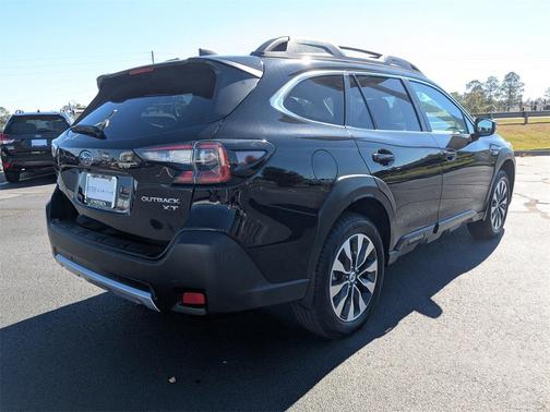 2025 Subaru Outback Limited XT