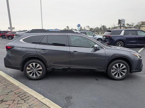 2025 Subaru Outback Touring XT