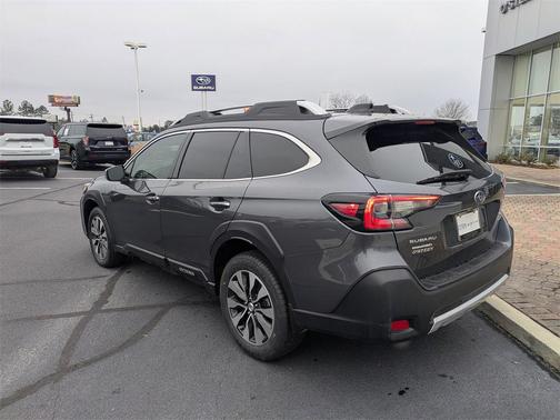 2025 Subaru Outback Touring XT