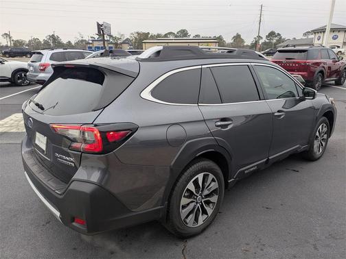 2025 Subaru Outback Touring XT