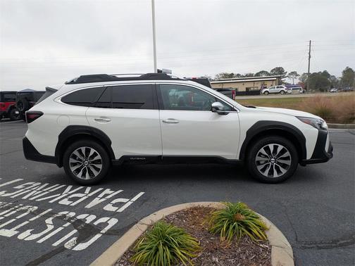 2025 Subaru Outback Touring