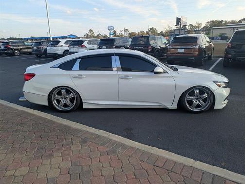 2020 Honda Accord Touring 2.0T