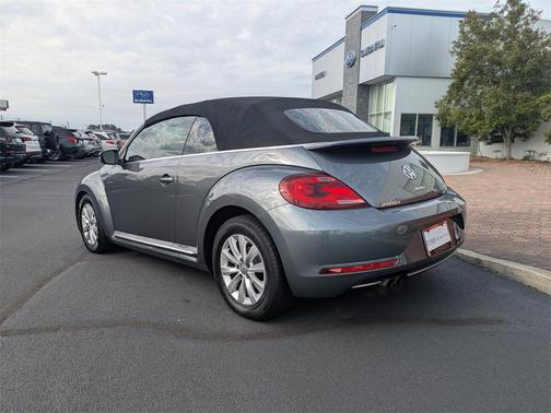 2018 Volkswagen Beetle 2.0T S