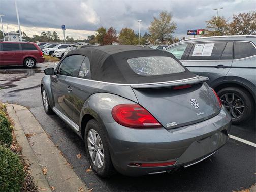 2018 Volkswagen Beetle 2.0T S
