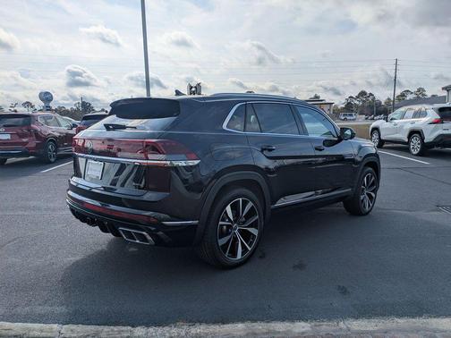 deep black pearl 2026 Volkswagen Atlas Cross Sport 2.0T SEL Premium
