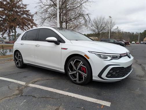 2024 Volkswagen Golf GTI 2.0T SE DSG