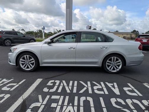2017 Volkswagen Passat 1.8T SEL Premium