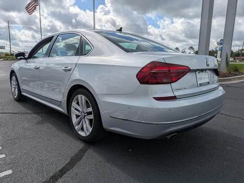 2017 Volkswagen Passat 1.8T SEL Premium