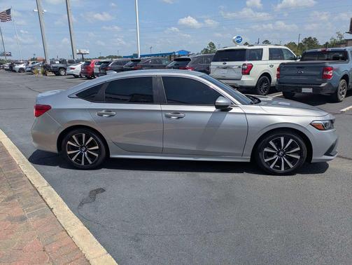 Silver 2022 Honda Civic EX