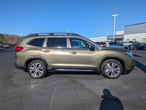 2022 Subaru Ascent Limited 8-Passenger