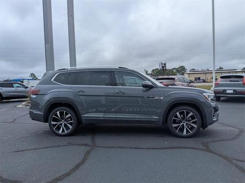 2026 Volkswagen Atlas 2.0T SEL Premium R-Line 4MOTION