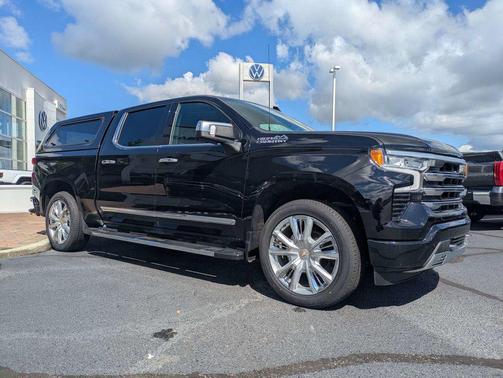 Black 2025 Chevrolet Silverado 1500 High Country