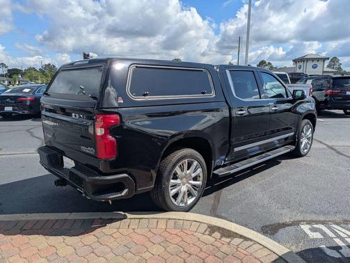 Black 2025 Chevrolet Silverado 1500 High Country