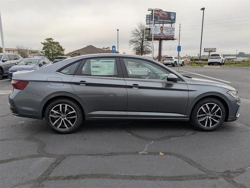 2026 Volkswagen Jetta 1.4T SE