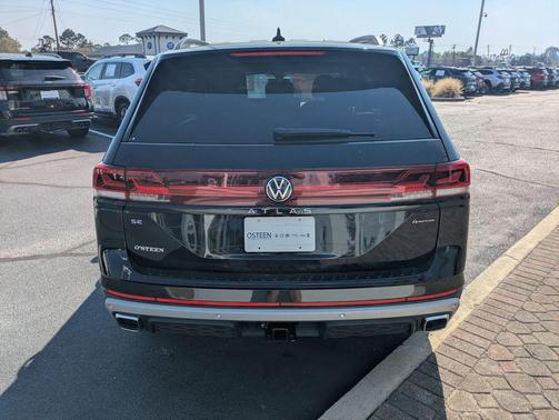 2026 Volkswagen Atlas Peak Edition
