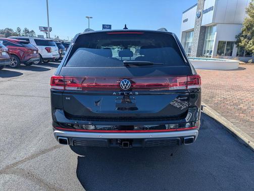 2026 Volkswagen Atlas Peak Edition