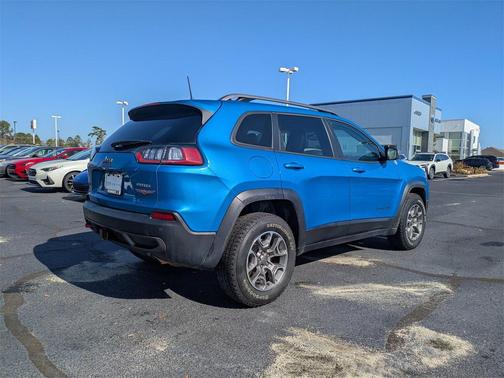 2020 Jeep Cherokee Trailhawk