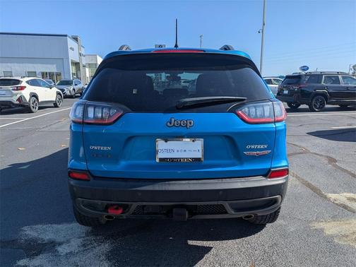 2020 Jeep Cherokee Trailhawk