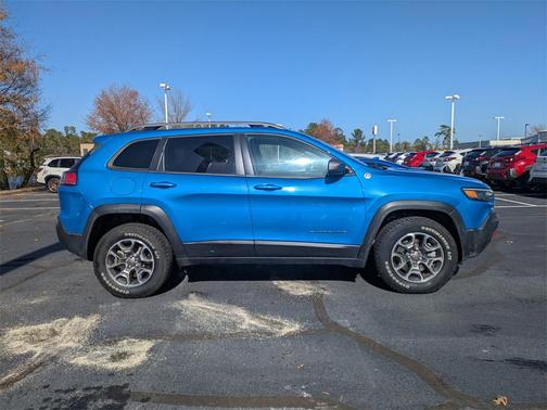2020 Jeep Cherokee Trailhawk