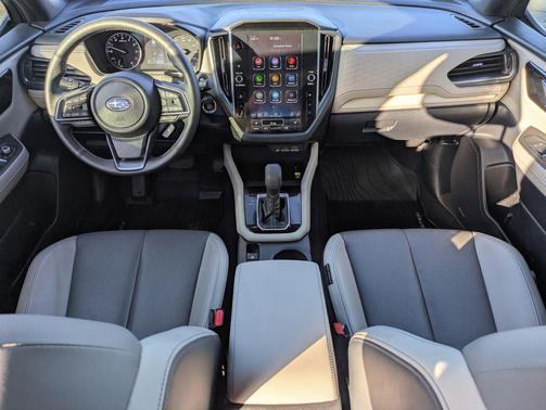 Magnetite Gray Metallic 2025 Subaru Forester Limited