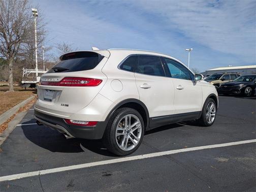 2015 Lincoln MKC Base