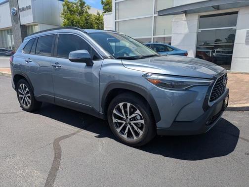 2022 Toyota Corolla Cross XLE