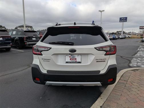 2025 Subaru Outback Touring XT