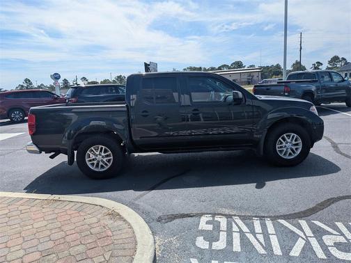 2021 Nissan Frontier SV